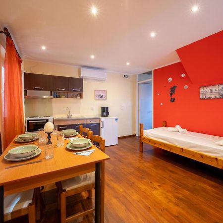 Dora'S Happy Apartment Mantouki Bagian luar foto