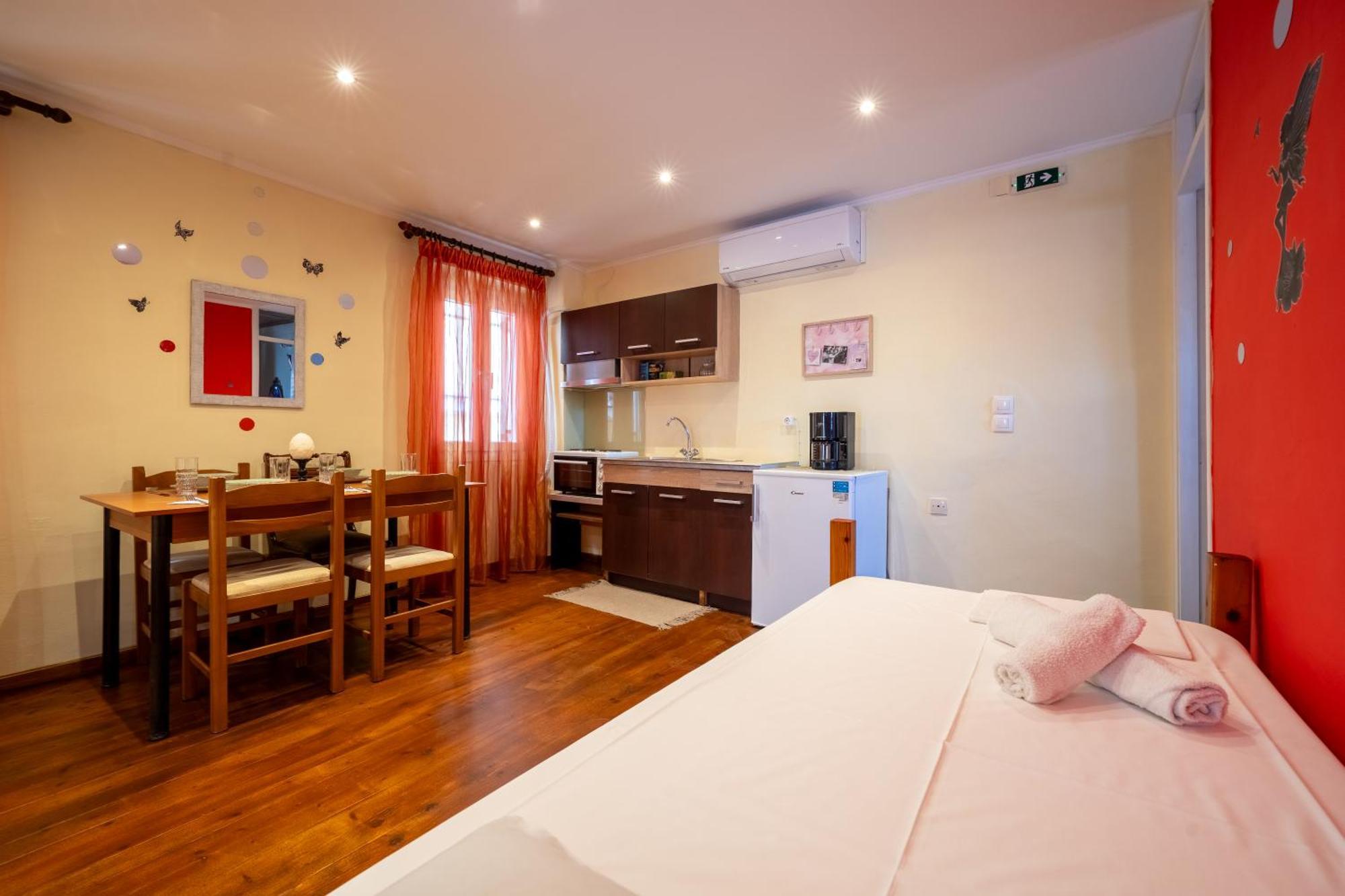 Dora'S Happy Apartment Mantouki Bagian luar foto