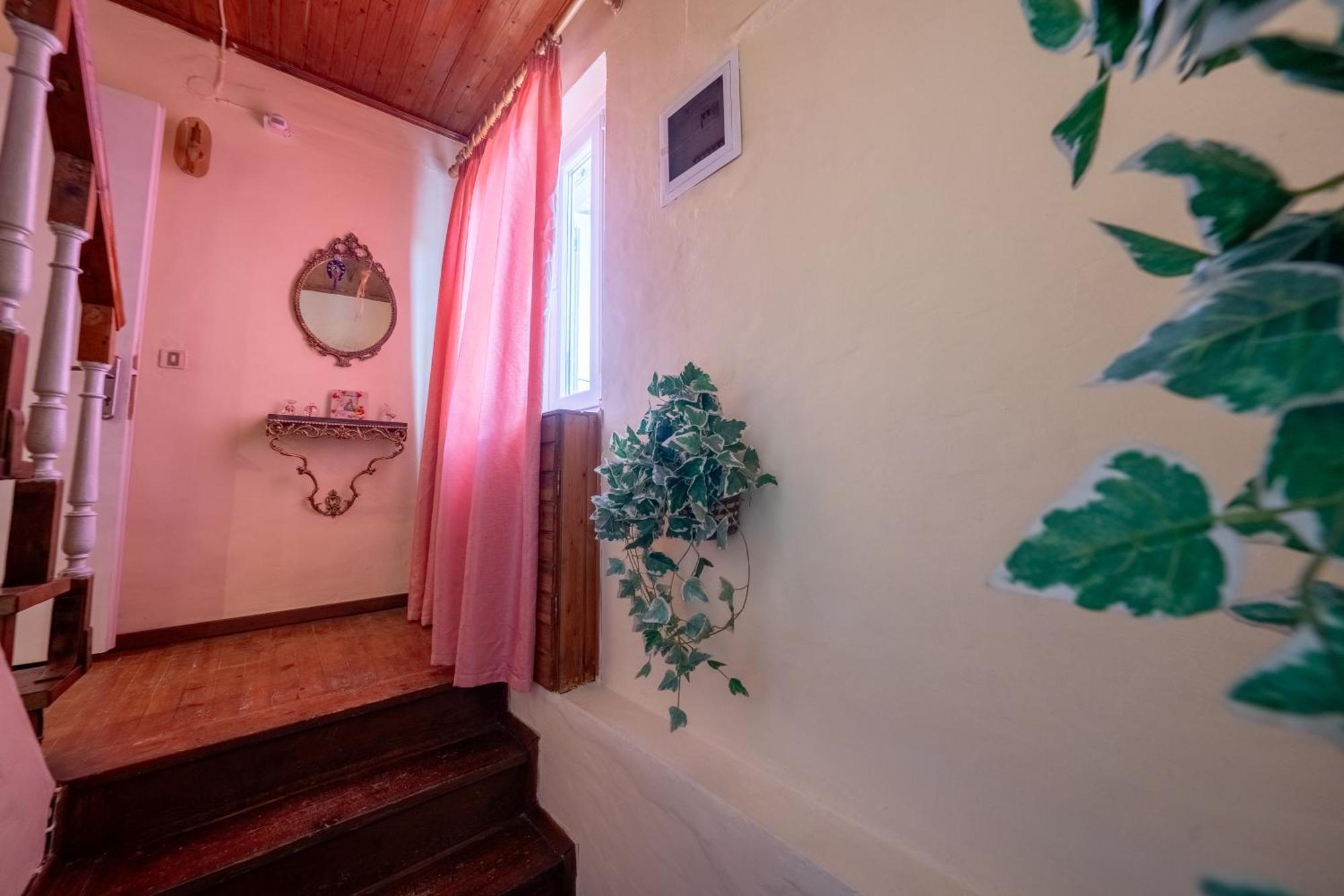 Dora'S Happy Apartment Mantouki Bagian luar foto